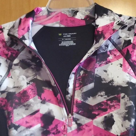 Tek Gear Dry Tek Workout Jacket. Size Medium Long Sleeved with Thumb Holes. - Picture 3 of 11